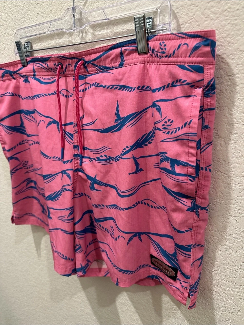 Vineyard Vines Chappy Swim Trunks Pink Blue Whale Print Men’s Medium